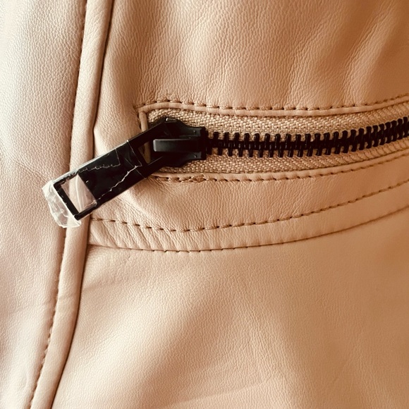 NEW/GILI Faux Leather Blush Zip Jacket W/ Peplem- Sz 2 - Picture 6 of 9